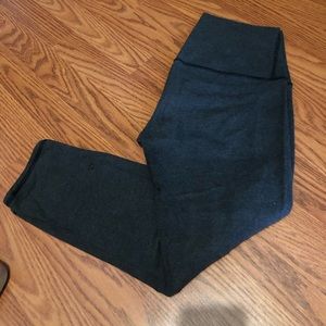 Athletic leggings